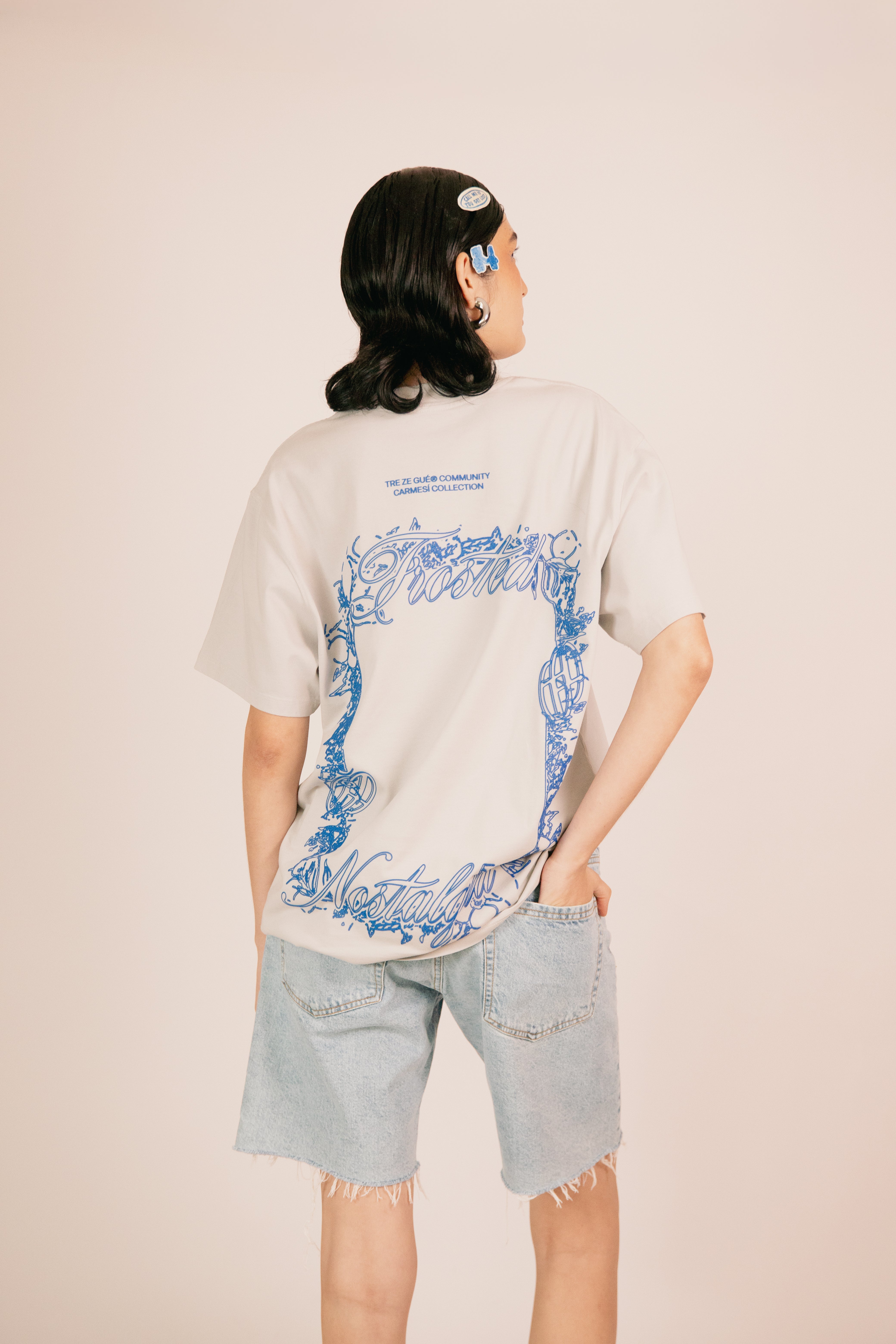 FROSTED NOSTALGIA GREY TSHIRT